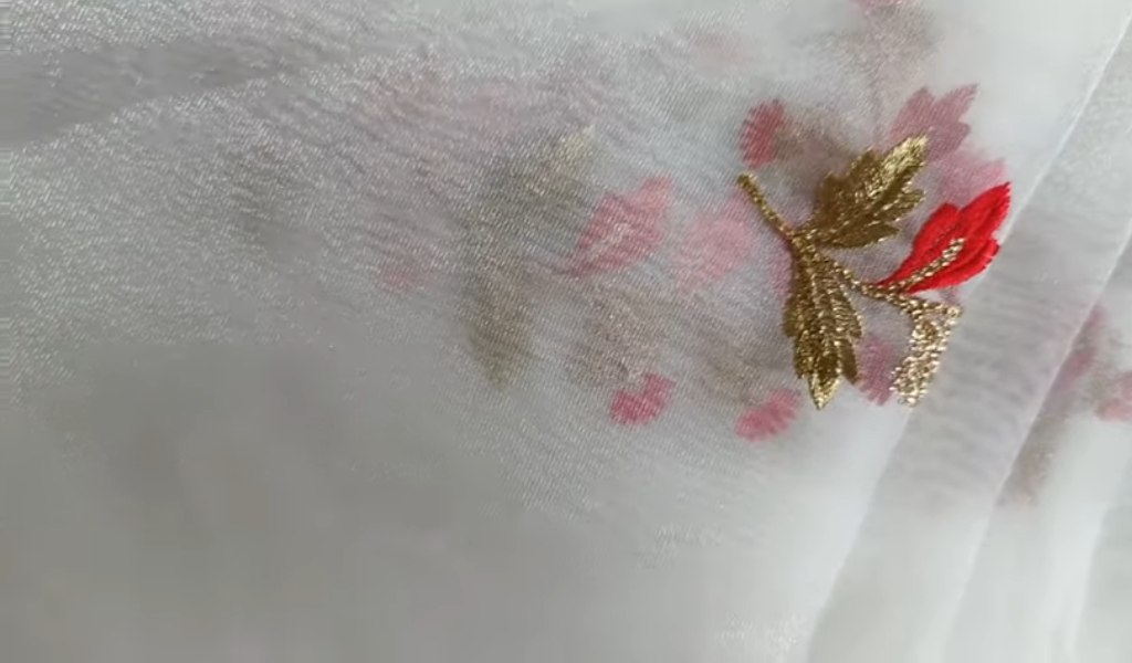 What is Tissue Fabric? Exploring Its Delicate Beauty
