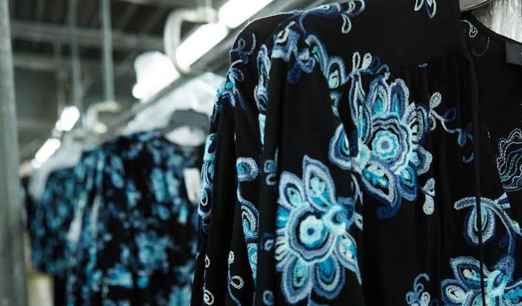 Is Karen Kane's Clothing Quality Reliable